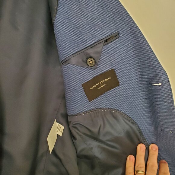 NWT Banana Republic Tailored-fit Houndstooth Suit Jacket; 40S - Picture 6 of 7